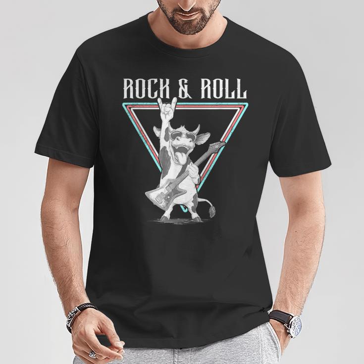 ギター付きロックンロール牛 Tシャツ 面白い贈り物