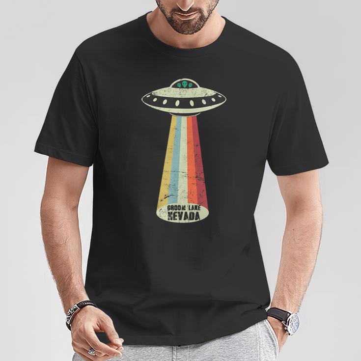 グルームネバダ湖レトロトップシークレットエリア 51 Ufo Uap エイリアン Tシャツ 面白い贈り物
