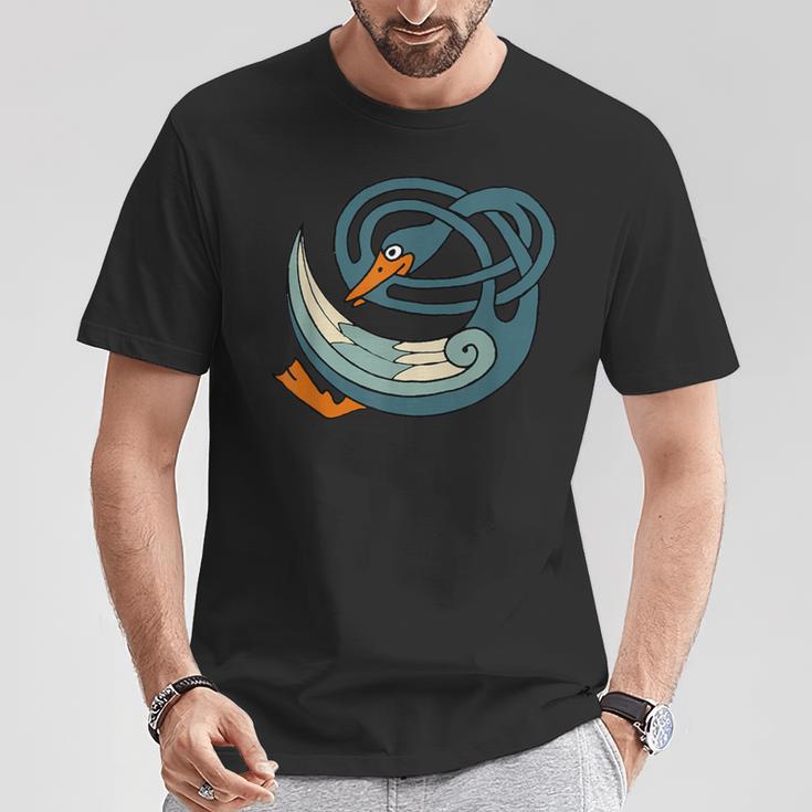 ケルト鳥ケルトデザイン 世界のケルト。 Tシャツ 面白い贈り物