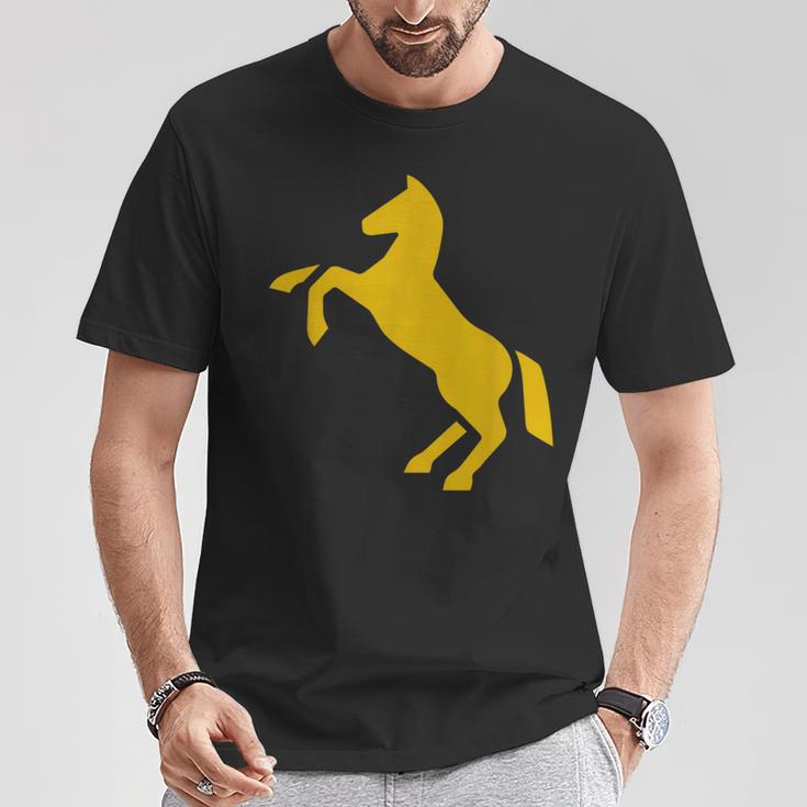 ゴールデンホースデザイン ファニーtシャツ かわいいスタリオン ゴールドギフト Tシャツ 面白い贈り物