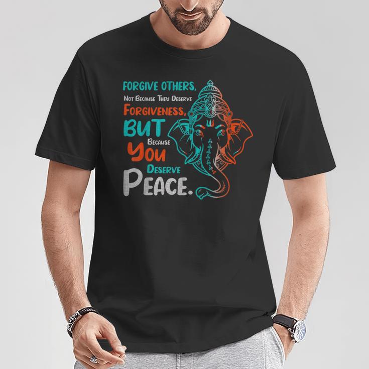 スピリチュアル・ピース・ガネーシャ Tシャツ 面白い贈り物
