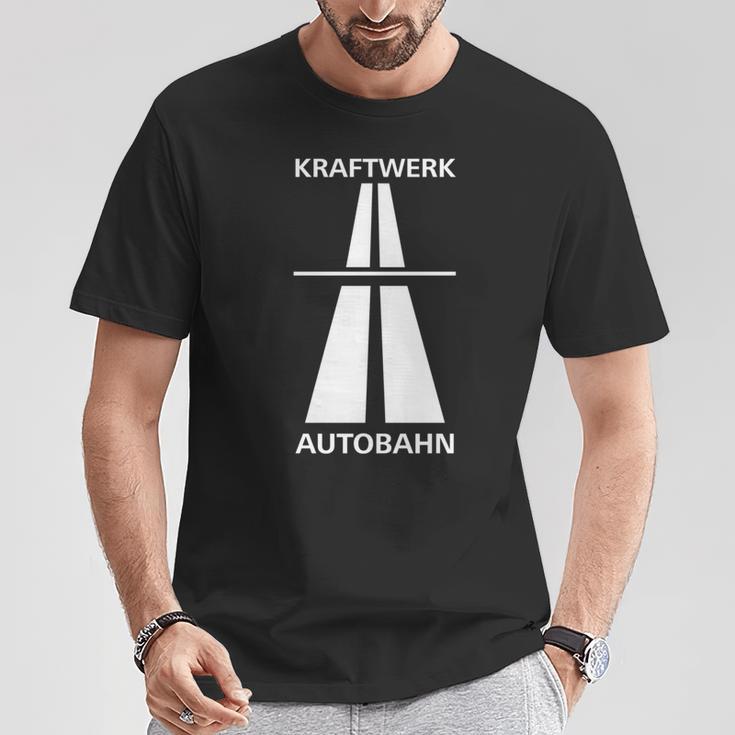 ドイツでの楽しい高速運転のためのクラフトワークアウトバーン 長袖tシャツ Tシャツ 面白い贈り物