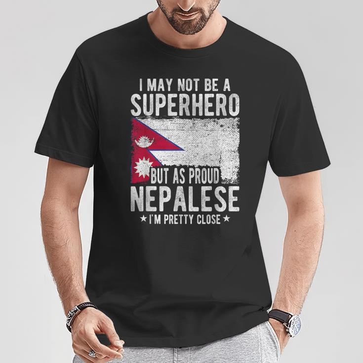 ネパール ネパール国旗 誇り高きネパール Tシャツ 面白い贈り物