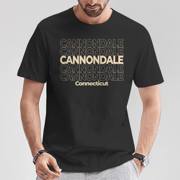 ビンテージキャノンデール、コネチカット州繰り返しテキスト 長袖tシャツ Tシャツ 面白い贈り物