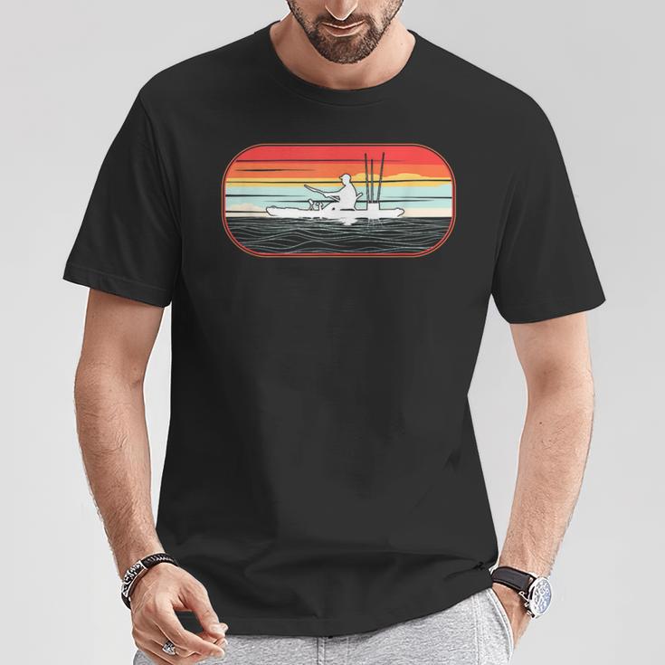 フィッシングカヤック 足漕ぎ カヤック フィッシャーマン Tシャツ 面白い贈り物