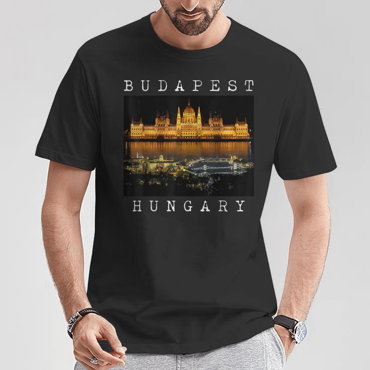 ブダペスト ハンガリー スカイライン お土産 ヴィンテージ Tシャツ 面白い贈り物