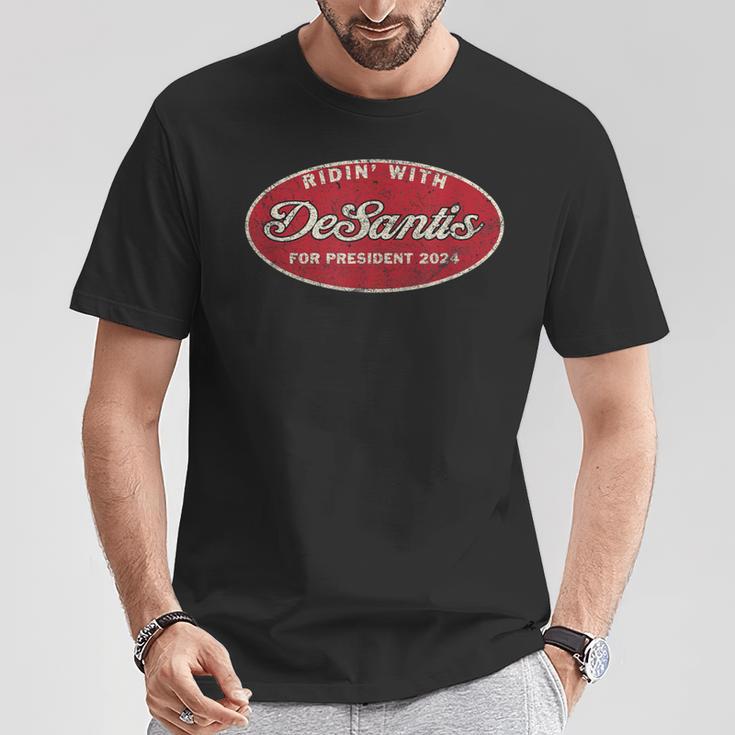 ロン・デサンティスと一緒に乗るバイカーズ 2024年プレジデント Tシャツ 面白い贈り物