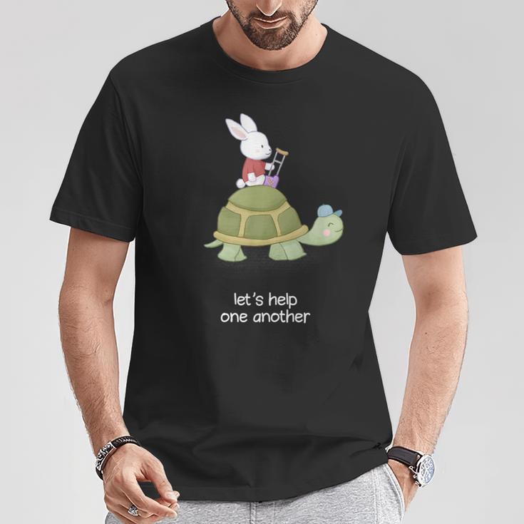 亀とウサギ もう一人を助けましょう Tシャツ 面白い贈り物
