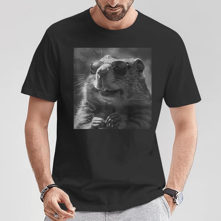 生意気に笑うマーモット、面白い動物、面白いマーモット Tシャツ 面白い贈り物