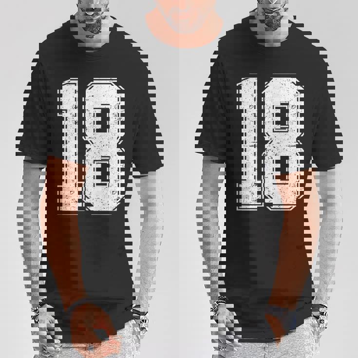 番号18シャツ、番号付き ヴィンテージ 18歳の誕生日 Tシャツ 面白い贈り物