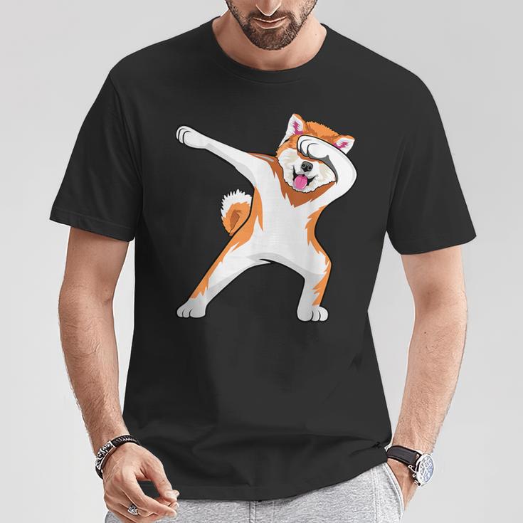 秋田 犬 踊る 面白い Tシャツ 面白い贈り物