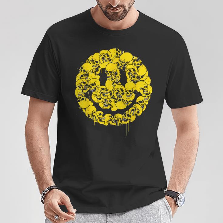 笑顔 顔 絵文字 パンクロック スカル ゴシック ボーンズ Tシャツ 面白い贈り物