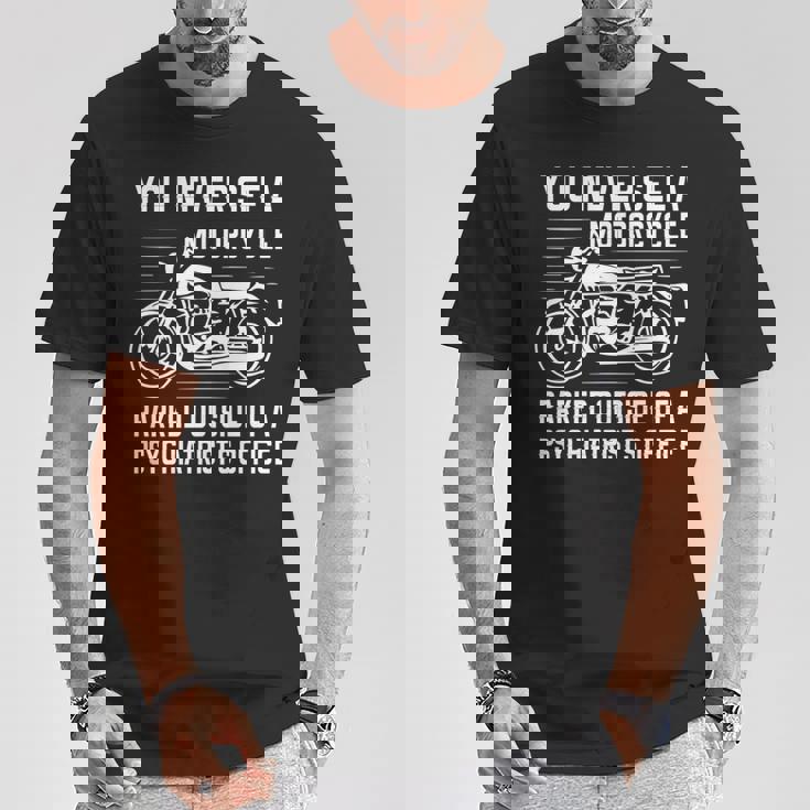 精神科医の外にバイクが停まっているのを見たことはありません 長袖tシャツ Tシャツ 面白い贈り物