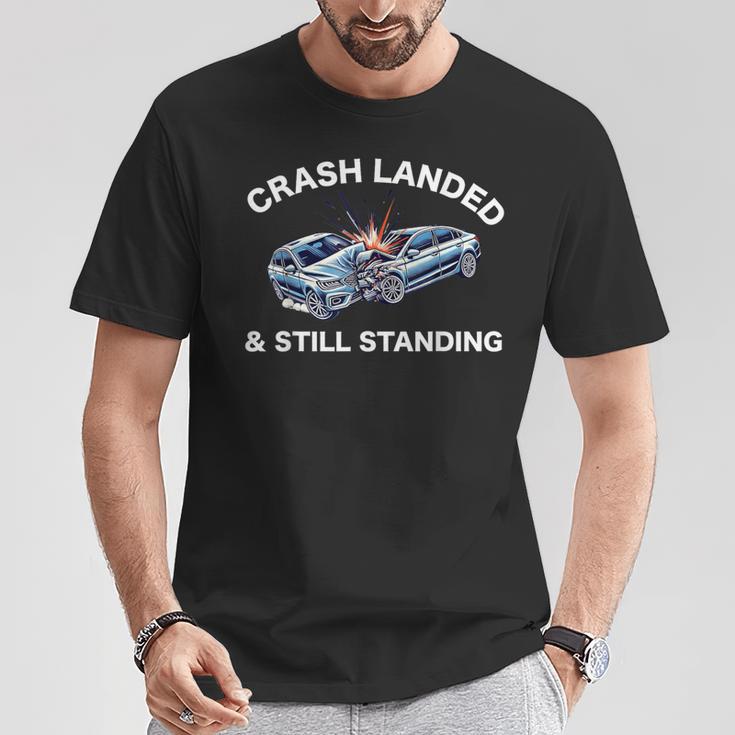 自動車事故サバイバー おもしろい 自動車事故 けが リカバリー Tシャツ 面白い贈り物