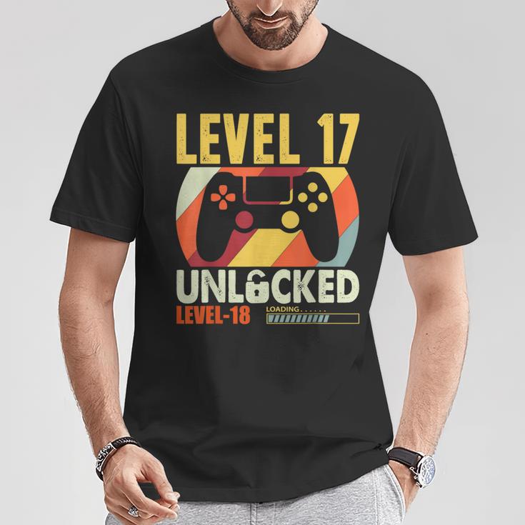 面白い17歳の誕生日 17歳 ギフト レベル17 アンロック Tシャツ 面白い贈り物