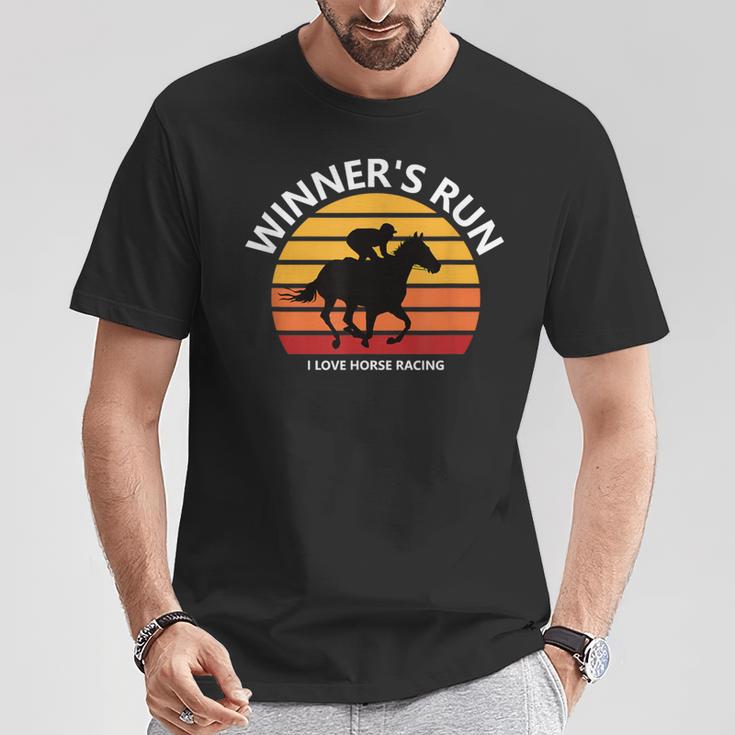 馬好きの方や競馬ファンにお勧め 勝者の走り オシャレな競馬イラスト Tシャツ 面白い贈り物