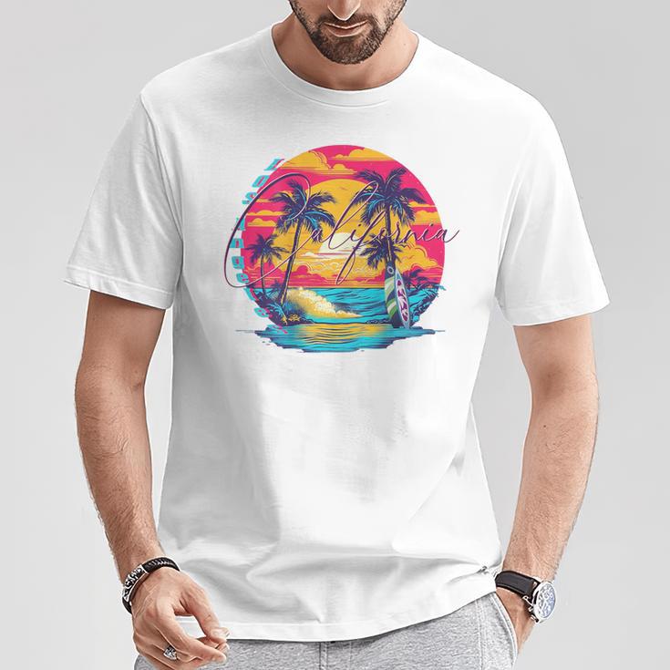 Los Angeles California、サーフィンサーフボードレトロ Tシャツ 面白い贈り物