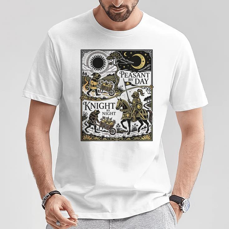 Peasant By Day Knight By Night ルネッサンスフェア ファニー カエル Tシャツ 面白い贈り物