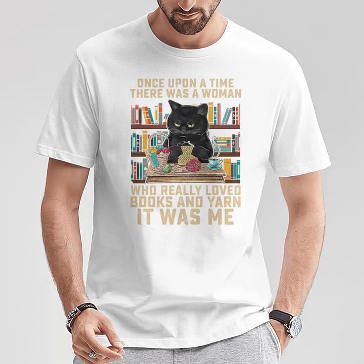There Was A Woman Who Really Loved Books And Yarn Crocheting T-Shirt Unique Gifts