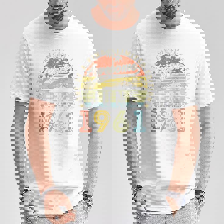 オンバック 65 限定版 1961年6月65日 誕生日 Tシャツ 面白い贈り物