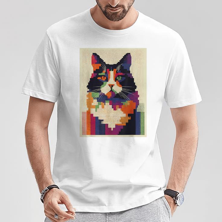 カラフル メインクーン 猫 芸術的 猫 動物 幾何学 アート Tシャツ 面白い贈り物