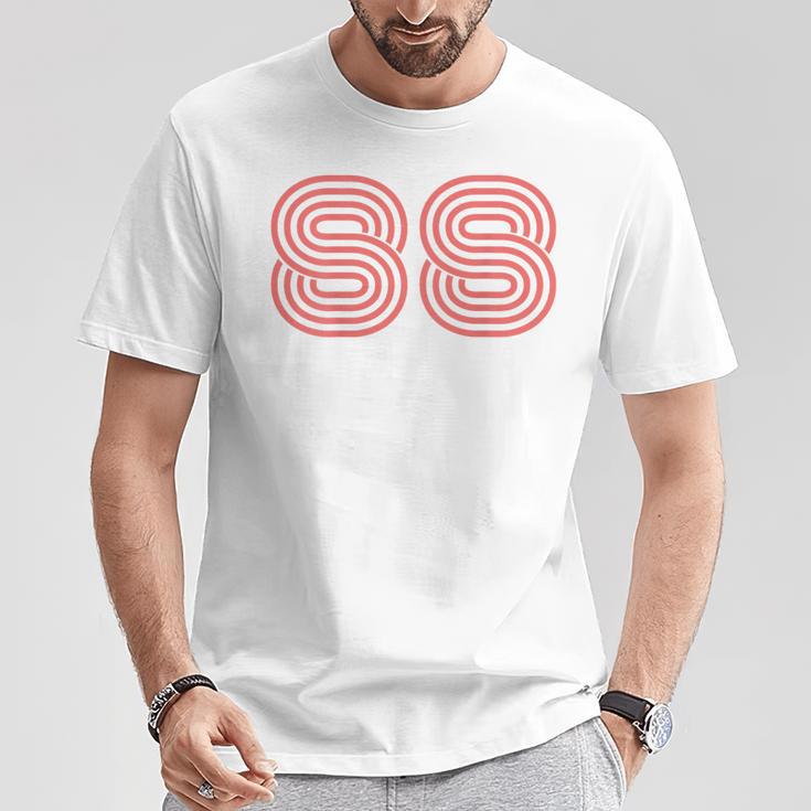 クールなレトロなレタリングジャージ、背番号88 1988 Born Tシャツ 面白い贈り物