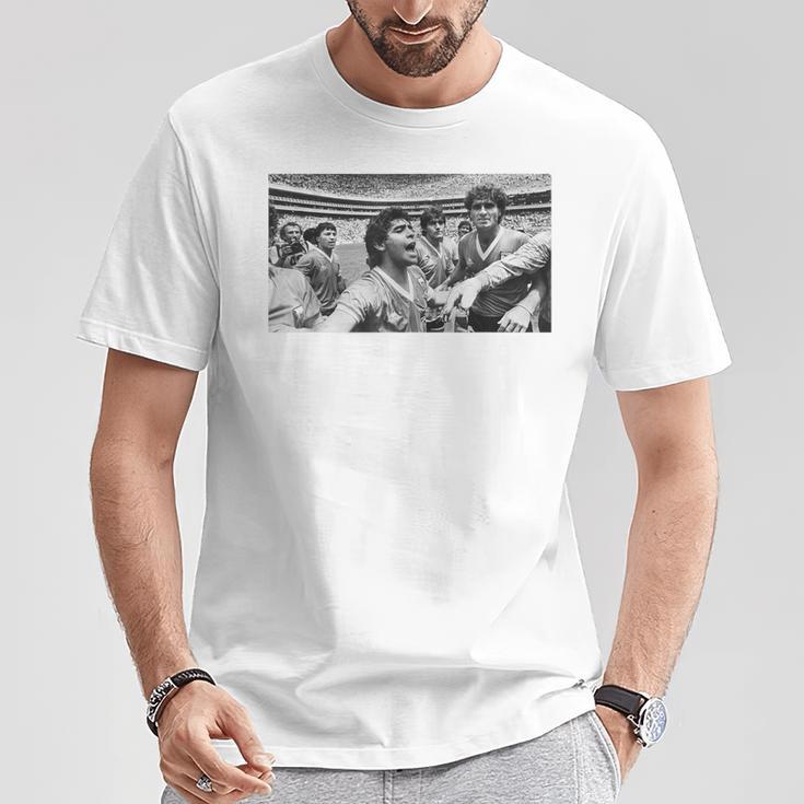 ディエゴ・マラドーナ・アルゼンチンが1986年ワールドカップサッカーで優勝 Tシャツ 面白い贈り物