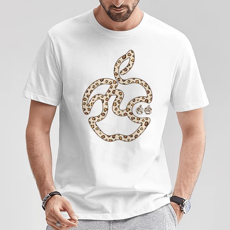 ヒョウ柄 りんご フルーツ ひらがな 隠し文字 タイポグラフィ ユニーク おもしろみ デザイン Tシャツ 面白い贈り物