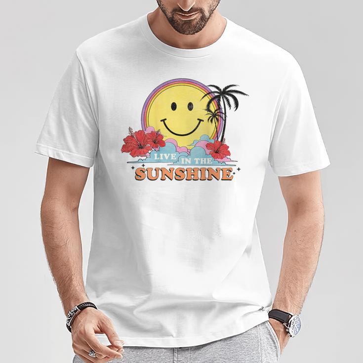 レトロなハッピーフェイス ハイビスカス ヤシの木「太陽に生きる」ビーチ Tシャツ 面白い贈り物