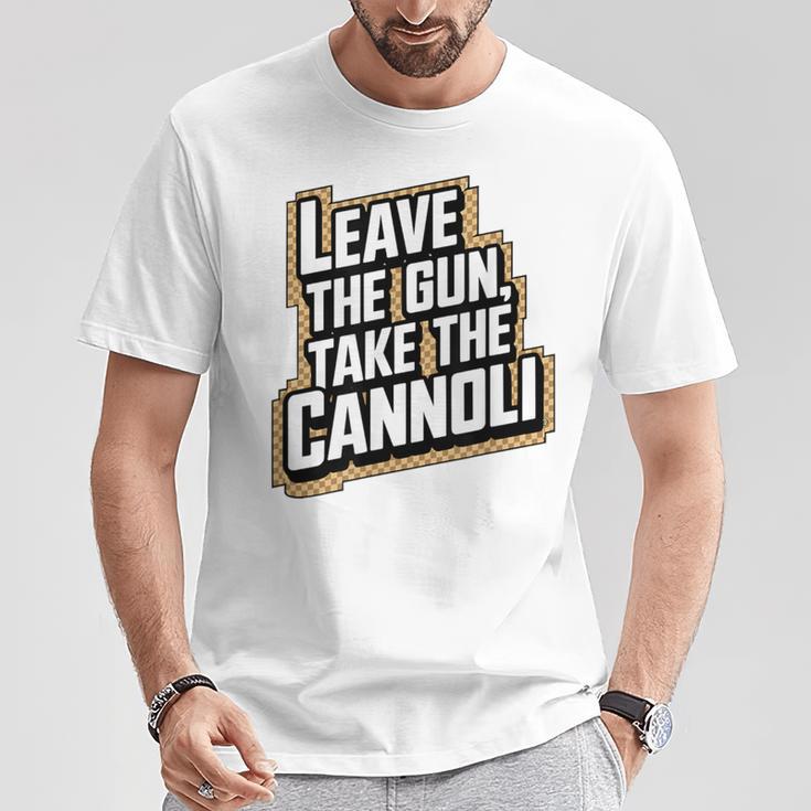 武器 を残してカンノーリを取れ Tシャツ 面白い贈り物
