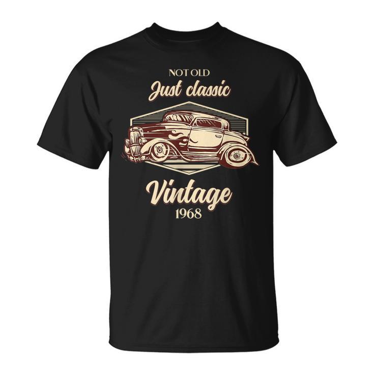 56 歳の誕生日プレゼント男ヴィンテージ 1968 年ではない古いクラシックカーの楽しみ Tシャツ