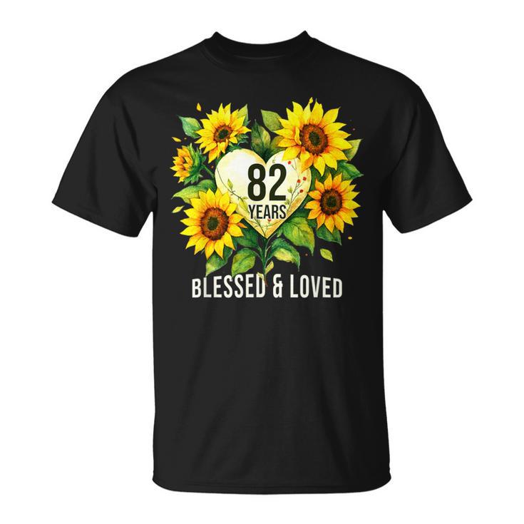 82歳 祝福された愛されたひまわりの花 ハート 82歳の誕生日 Tシャツ