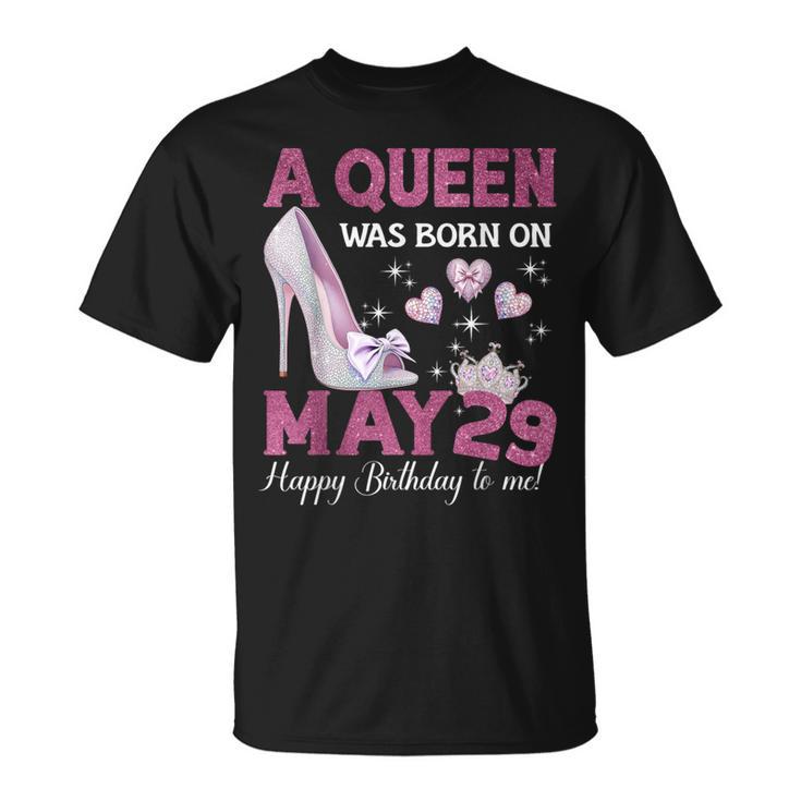 A Queen Was Born On 5月29日 ガーリー 誕生日 クイーン Tシャツ