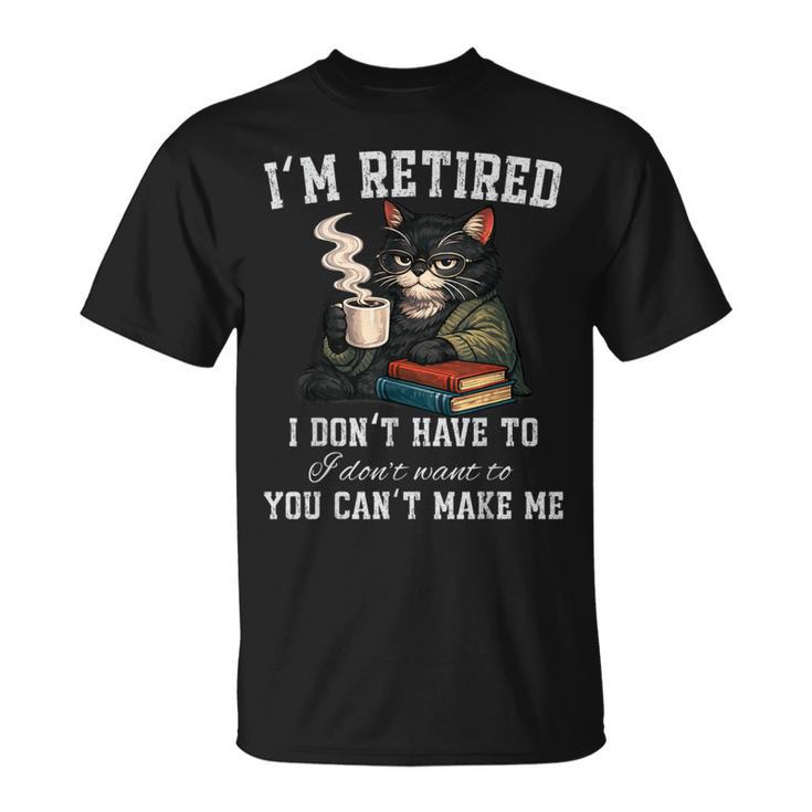I'm Retired 2026 Cat Reading Book Retirement T-Shirt