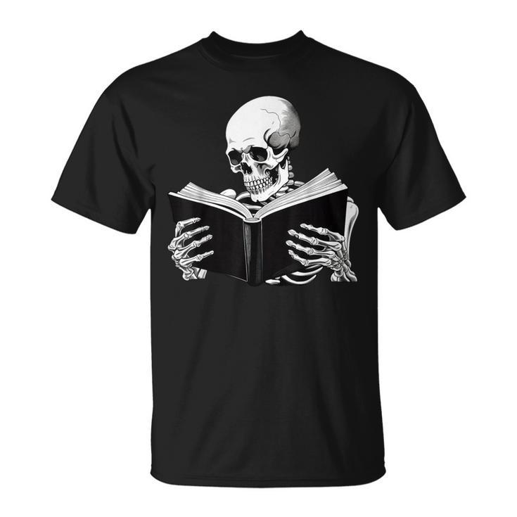 Skeleton Reading Book Bookworm Reader Bookish Halloween T-Shirt