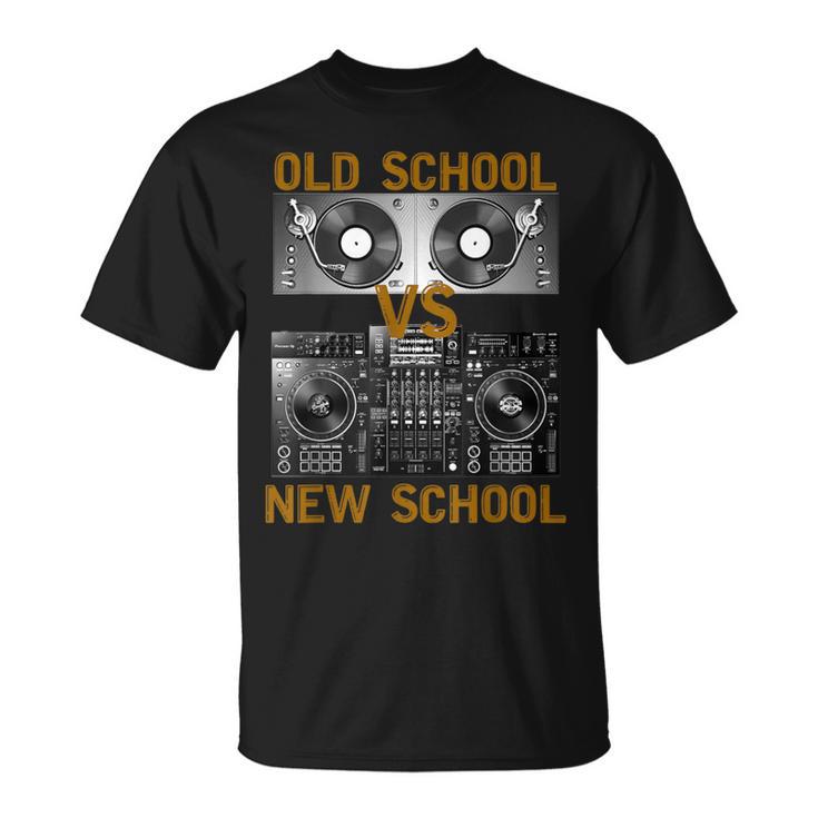 ミュージックdjs オールドスクールvs ニュースクールターンテーブル Tシャツ