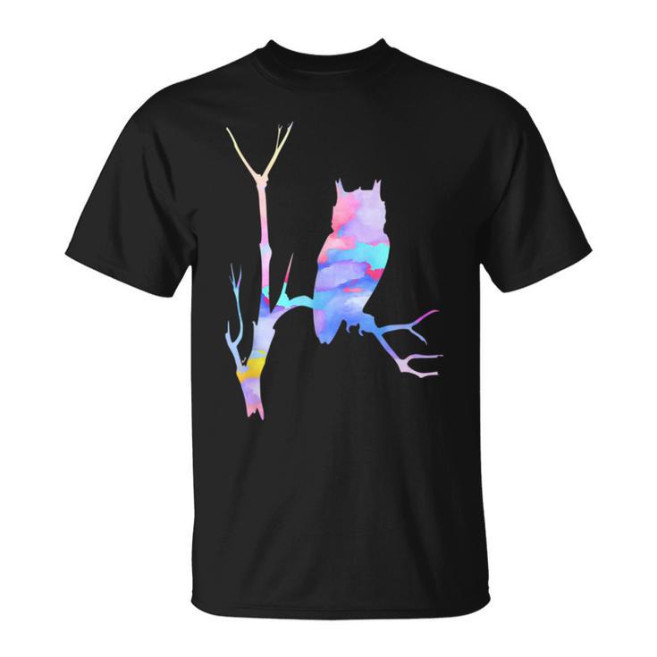 水彩フクロウsiitingツリーバードウォッチングアートバード Tシャツ