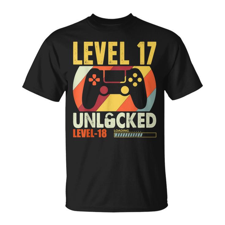 面白い17歳の誕生日 17歳 ギフト レベル17 アンロック Tシャツ