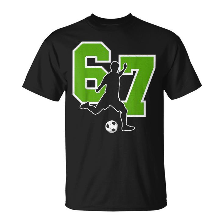 面白い67サッカー選手シックスセブンサッカースポーツチーム Tシャツ