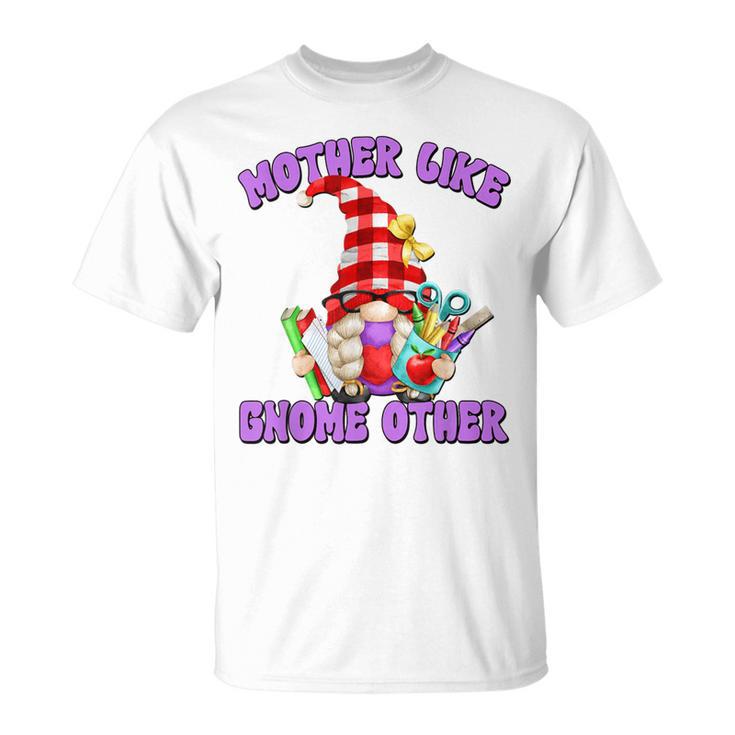 Best Teacher Grandma Gnome With Books For Teacher Mom Saying T-Shirt