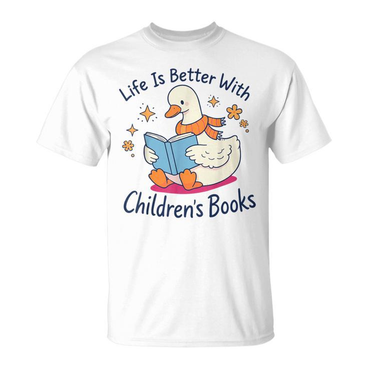 I Still Read Children’s Books Cute Duck Reading Book Lover T-Shirt