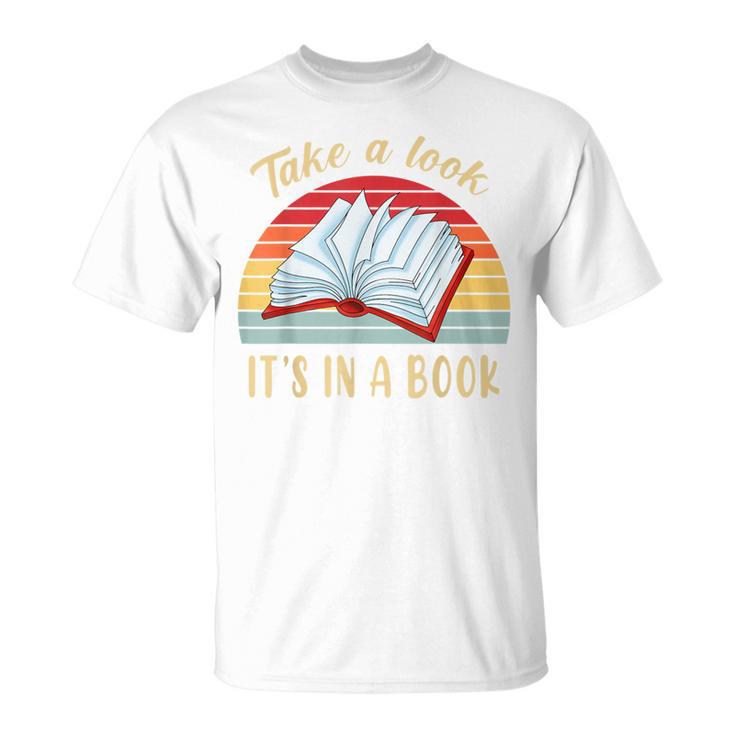 Retro Rainbow Smart Book Lover Reader Vintage Bookworm Women T-Shirt