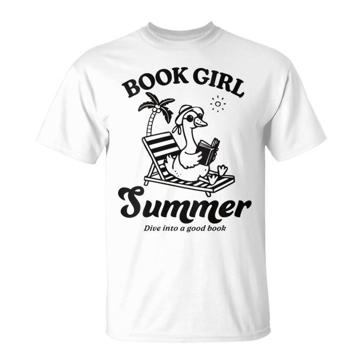 Women's Book Girl Summer Reading Duck Retro Beach Vacation Bookworm T-Shirt