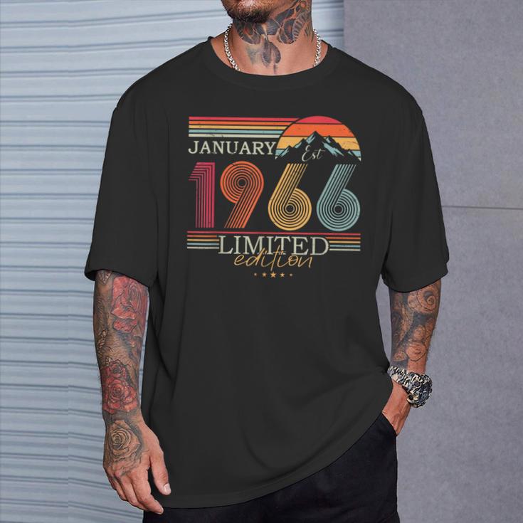 1966年1月生まれ 還暦祝い 60歳 誕生日 ヴィンテージ レトロ 1966 ギフト 男性 女性 Tシャツ 彼への贈り物