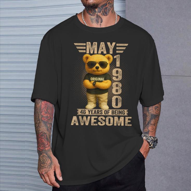 46歳 1980年5月 テディベア 46歳 誕生日 男性 女性 Tシャツ 彼への贈り物