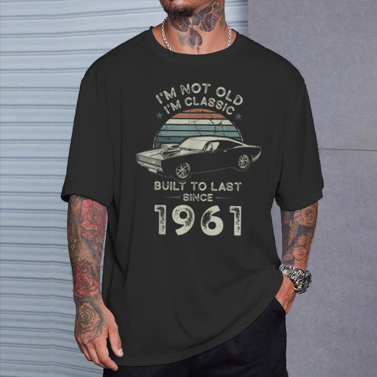 65歳の誕生日 1961年クラシックカー Tシャツ 彼への贈り物