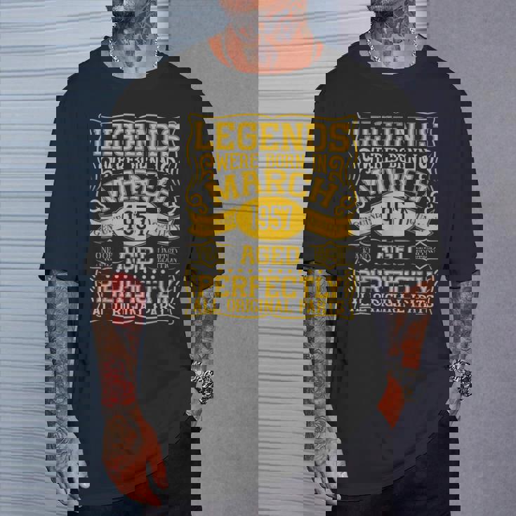 69歳の誕生日伝説は1957年3月に誕生しました。 Tシャツ 彼への贈り物