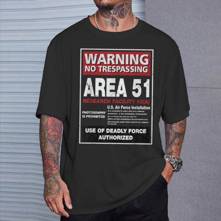 Alien Area 51 警告サイン ラスベガス Nv Tシャツ 彼への贈り物