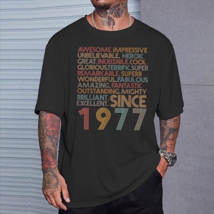 Awesomeince 1977 47Th Birthday Born In 1977 47 Years Old Tシャツ 彼への贈り物