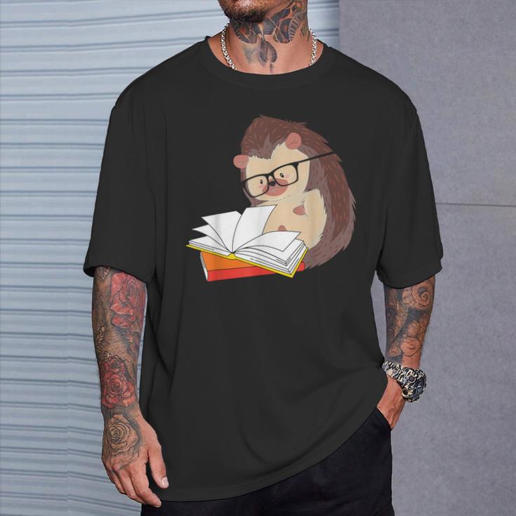 Book Reading Bookworm Forest Animal Wildlife Cute Hedgehog T-Shirt Gifts for Him